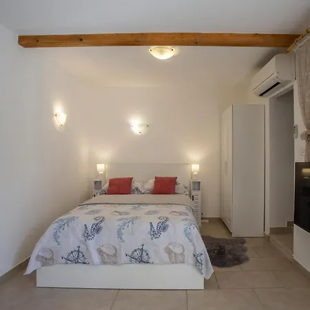 Apartment Hidden Gem In Old Town Split